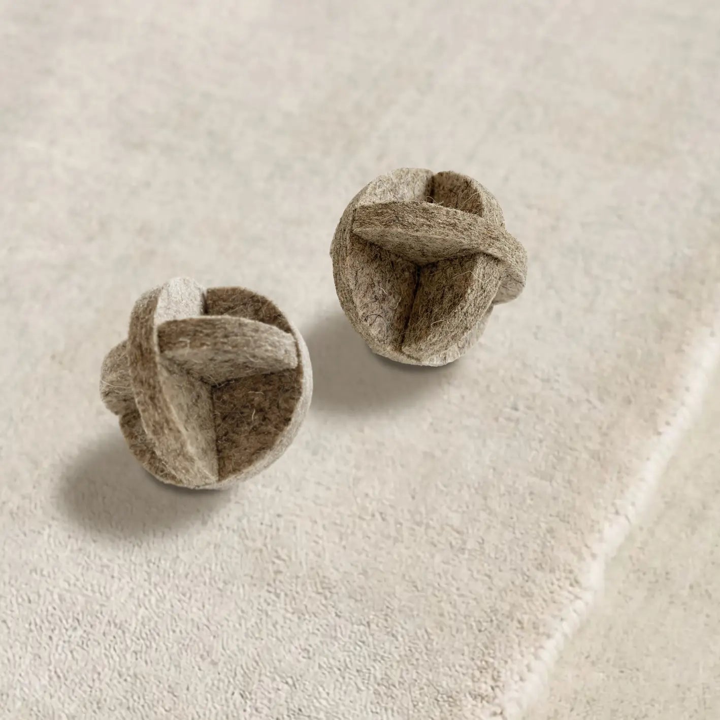 Balles naturelles pour chats, set de 2 | MATT™ MATT Collective