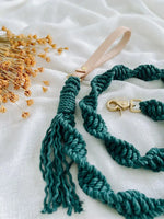 EMBER & IVORY - Macrame Leash - Jade - Spiral - Natural Leather Handle Ember & Ivory