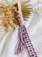 EMBER & IVORY - Macrame Leash - Lavender - Spiral - Natural Leather Handle - PAWMART.ca