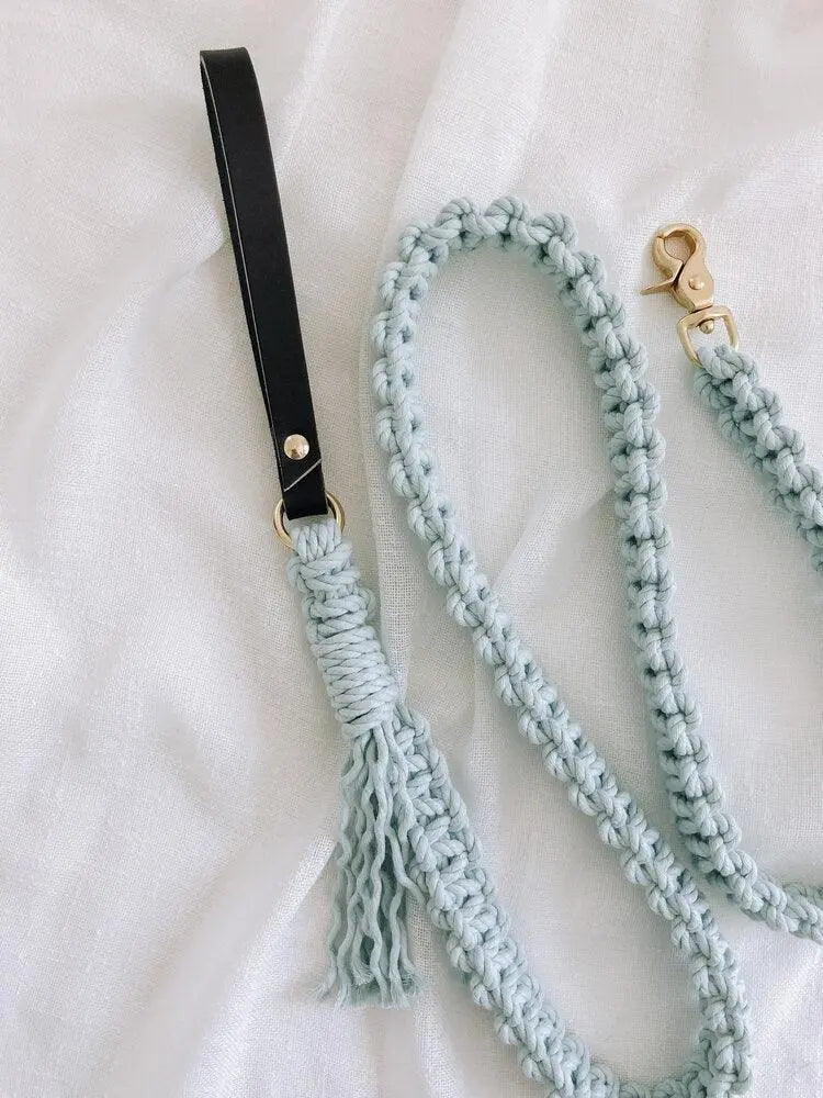 EMBER & IVORY - Macrame Leash - Mint - Spiral - Natural Leather Caramel Handle - PAWMART.ca