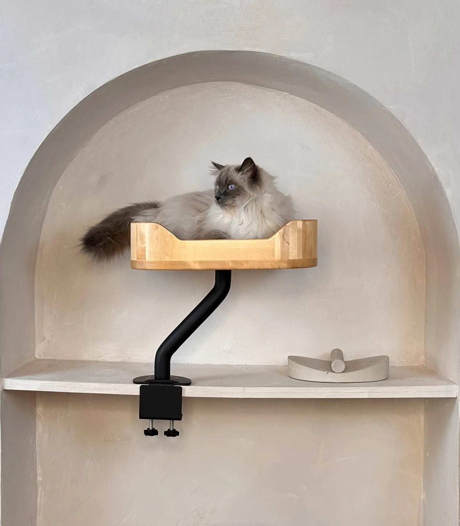 ERGO PURRCH - The Sustainable Desk-Mounted Cat Bed ERGO PURRCH INC