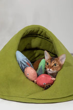 Fleece Semi-Enclosed Pet Bed | Momopets™ CozyDen Series Momo Pets