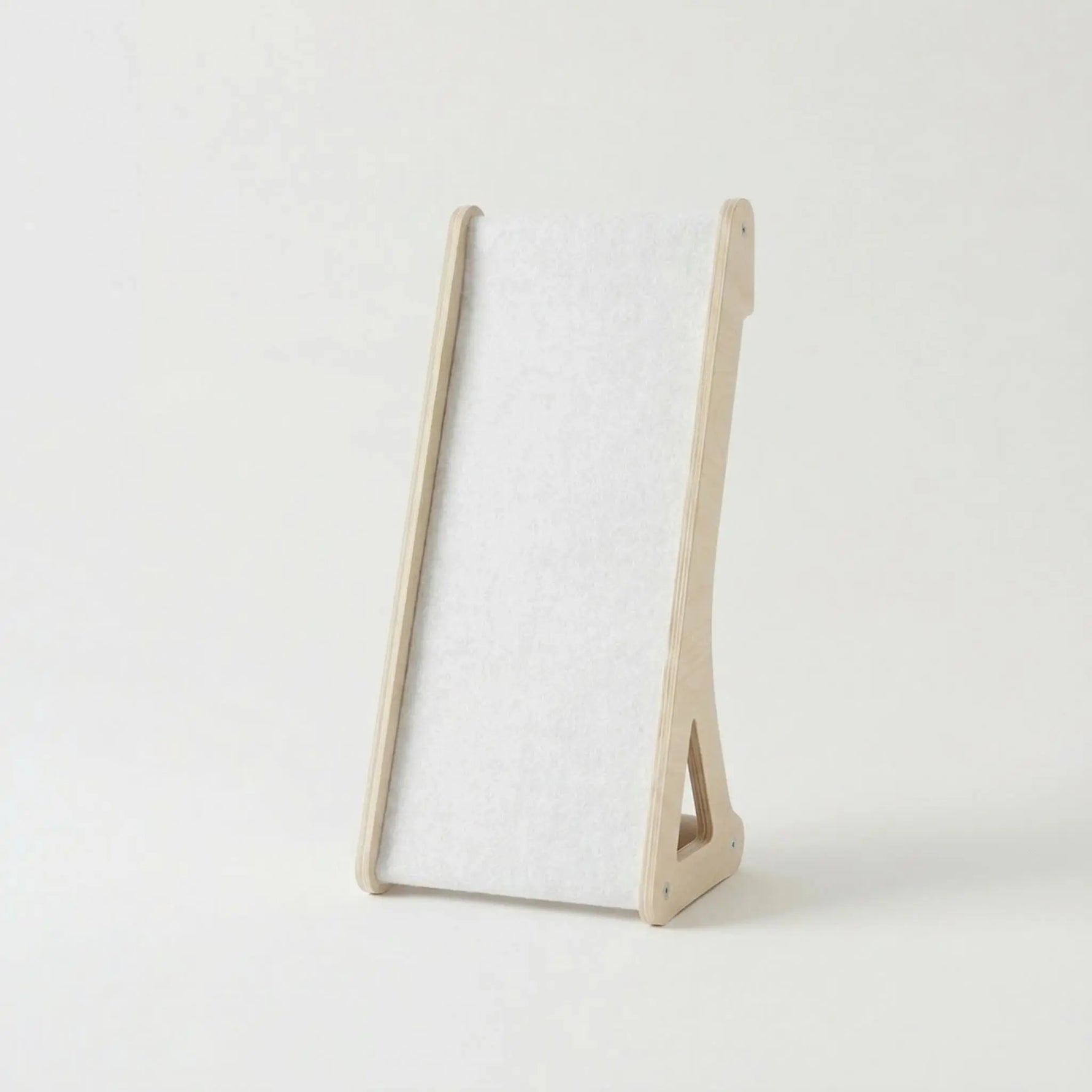 Inclined Wall & Floor Cat Scratcher Noba Animal Co.