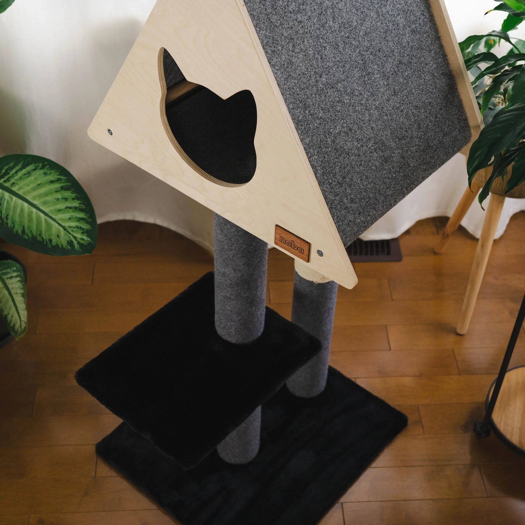 Teepee Hideout - Deluxe 2-Level Cat Tree Noba Animal Co.
