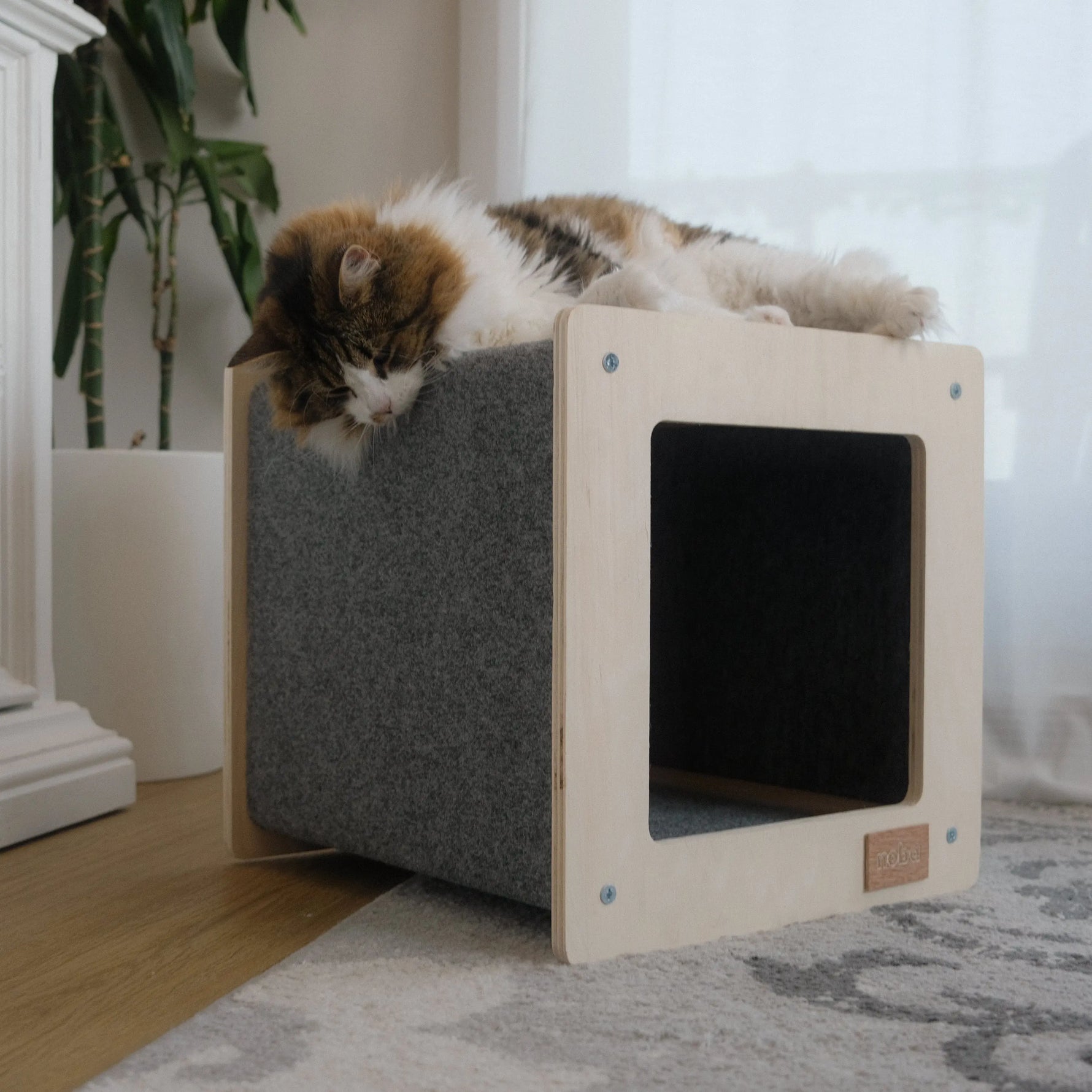 The Urban Hut Pet House Noba Animal Co.